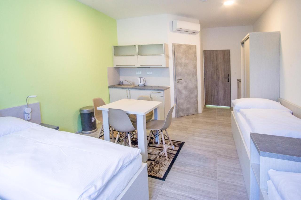 Hotel U Plaze Vranov nad Dyjí Buitenkant foto
